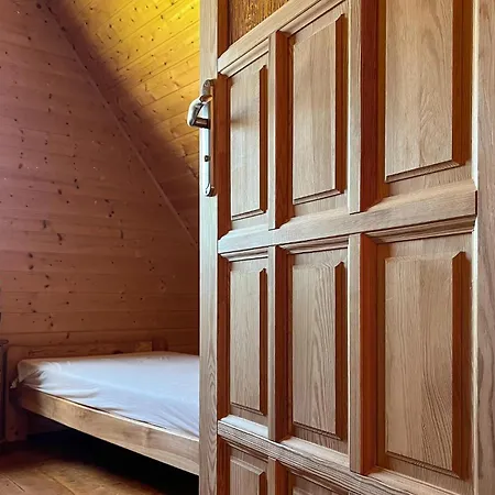 בית נופש In With View Podamirowo