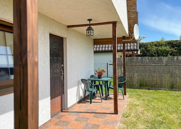 In With View Podamirowo