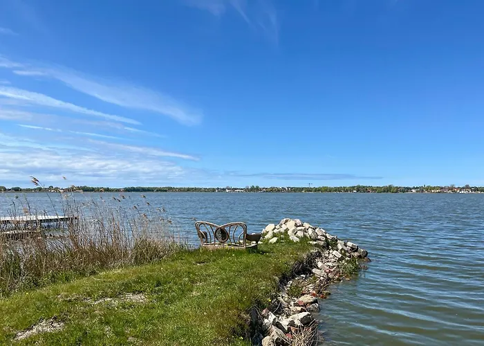 In With View * Podamirowo